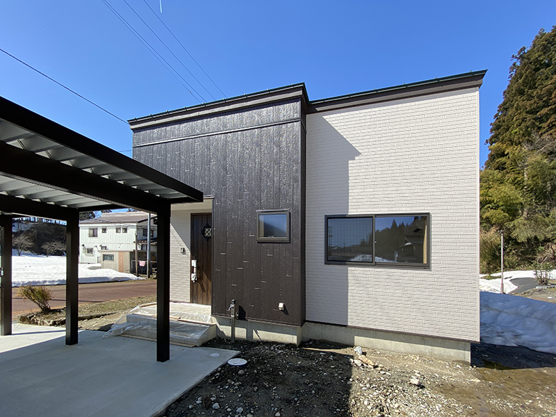 長岡市・16坪｜木の温もりを感じる北欧風デザイン2LDK